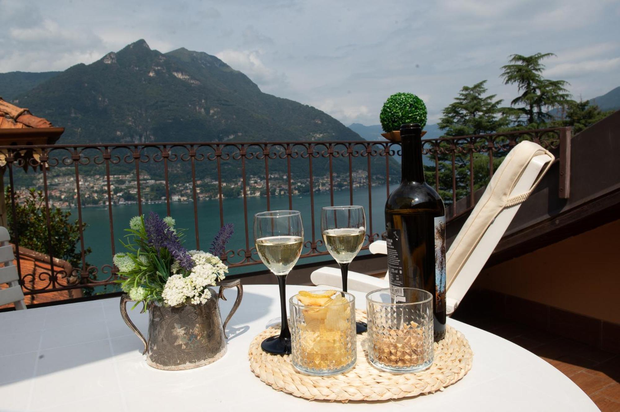 Appartamento "Bella Vista" Sul Lago Di Como Faggeto Lario Dış mekan fotoğraf